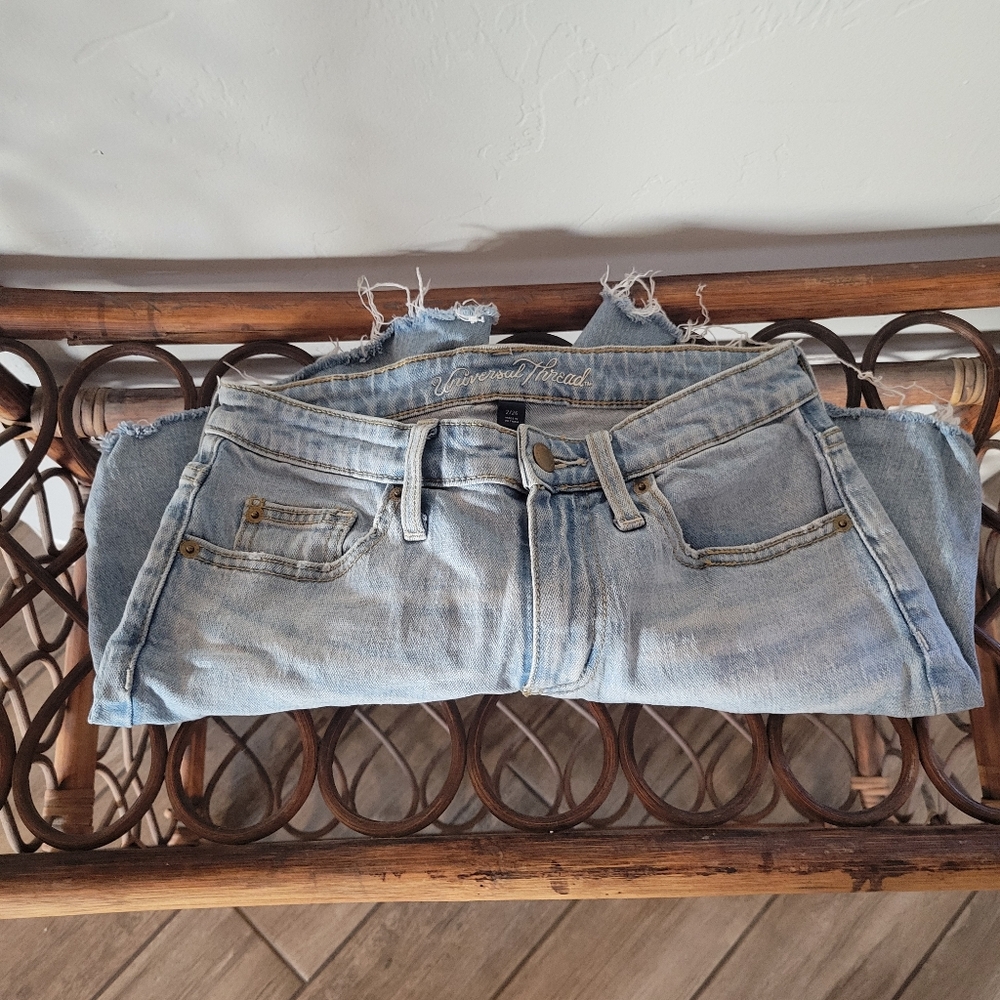 Universal Thread Denim Shorts - Picture 2 of 5